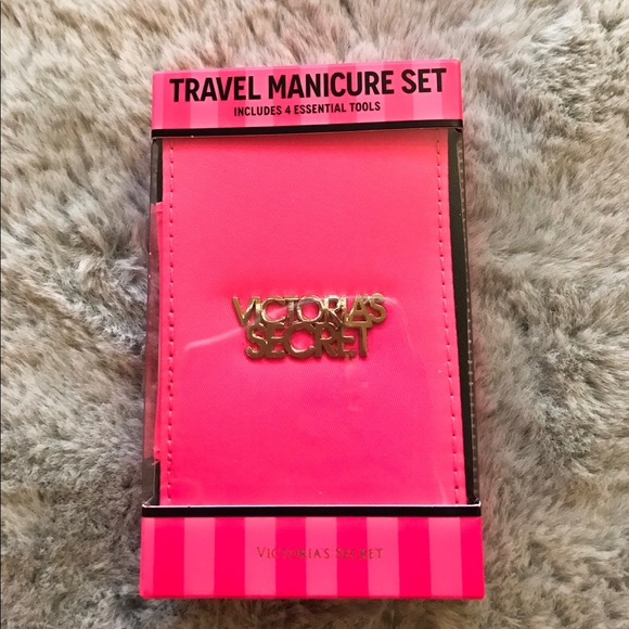 Victoria's Secret Accessories - 🔥NEW!!🔥 Victoria Secret Manicure Travel Set